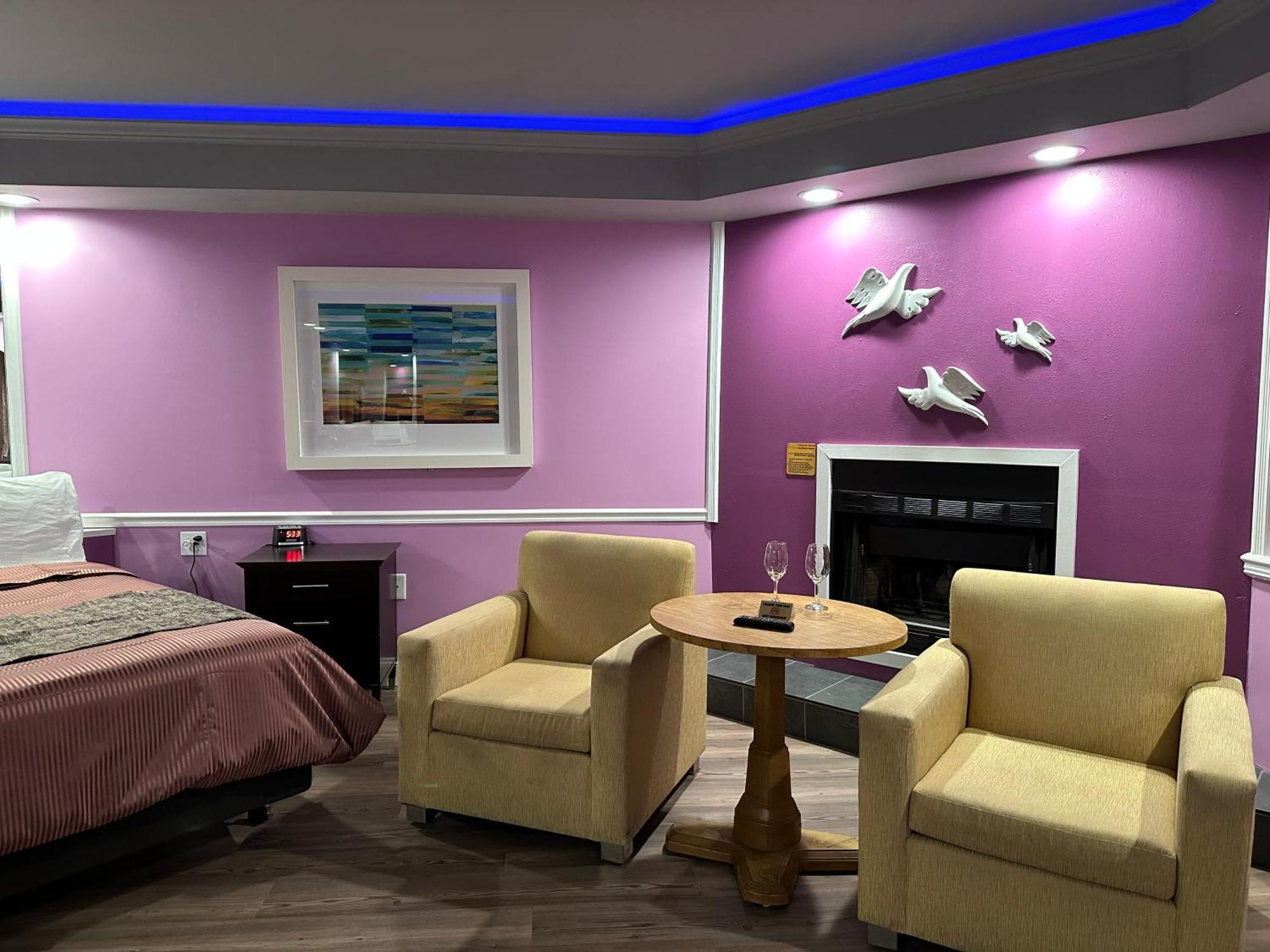 Inn Of The Dove - Romantic Luxury Suites With Jacuzzi & Fireplace At Harrisburg-Hershey-Philadelphia, Pa Extérieur photo